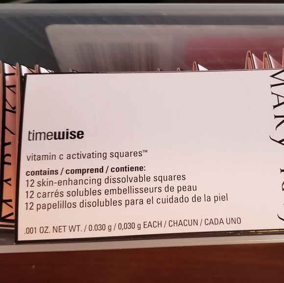 30 pks- Mary Kay TimeWise Vitamin C Squares